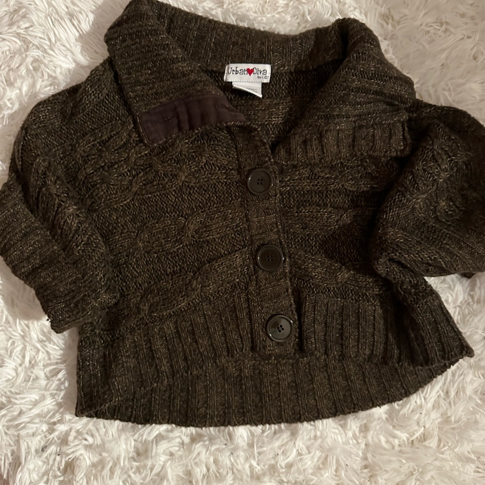 cropped sweater button up